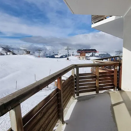Au Pied Des Pistes Avec Grand Balcon Et Cuisine Equipee - Fr-1-181-2731 * La Plagne