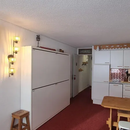 Apartment Au Pied Des Pistes Avec Grand Balcon Et Cuisine Equipee - Fr-1-181-2731